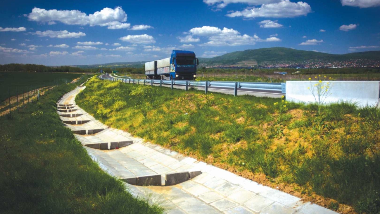 vizelvezeto, utepites, m60